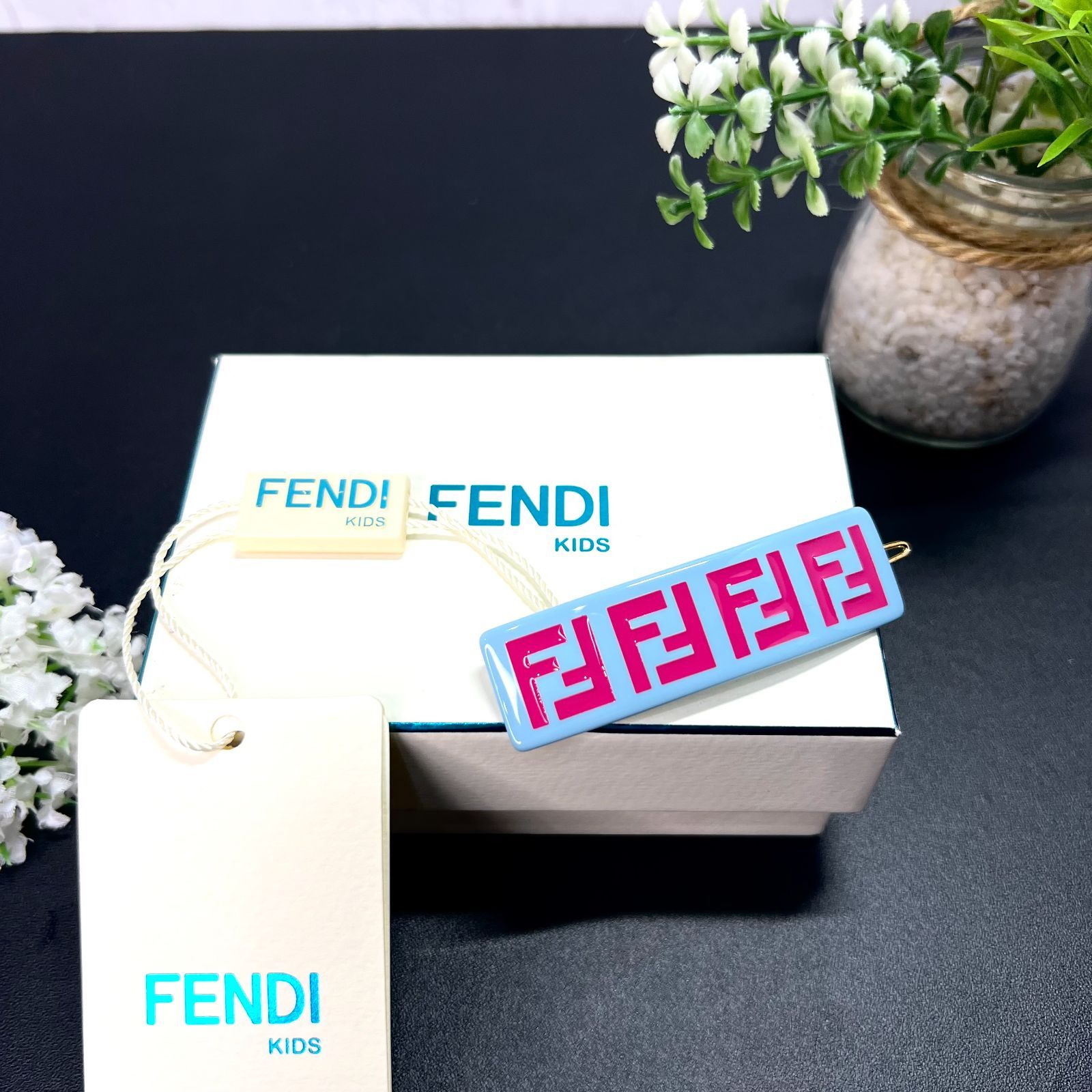 FENDI／ フェンディキッズ JFP402 バレッタ ヘアクリップ - メルカリ