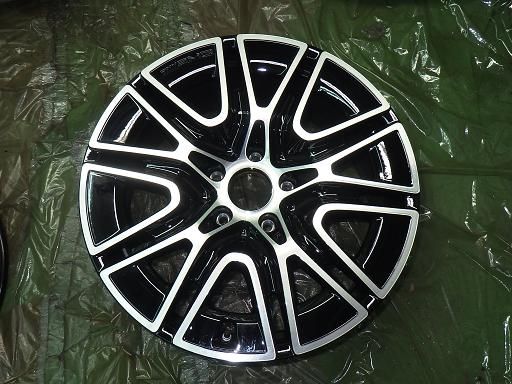 g450d AMG ホイール 20インチ 4本 センターキャップ付 g450d AMG ホイール 20インチ 4本 センターキャップ付