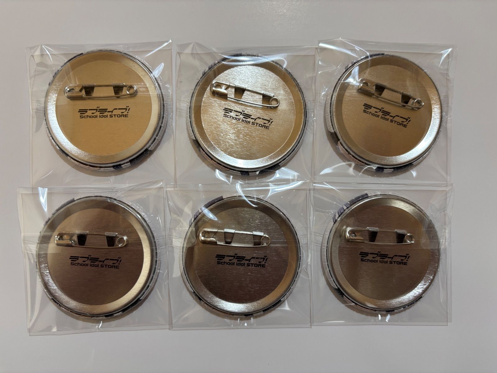 全品10％ポイント還元！ ラブライブ 虹ヶ咲学園スクールアイドル同好会 朝香果林 缶バッジ 29点セット 品質保証で、高速配送！