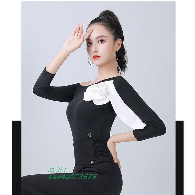 ラテン ダンストップス