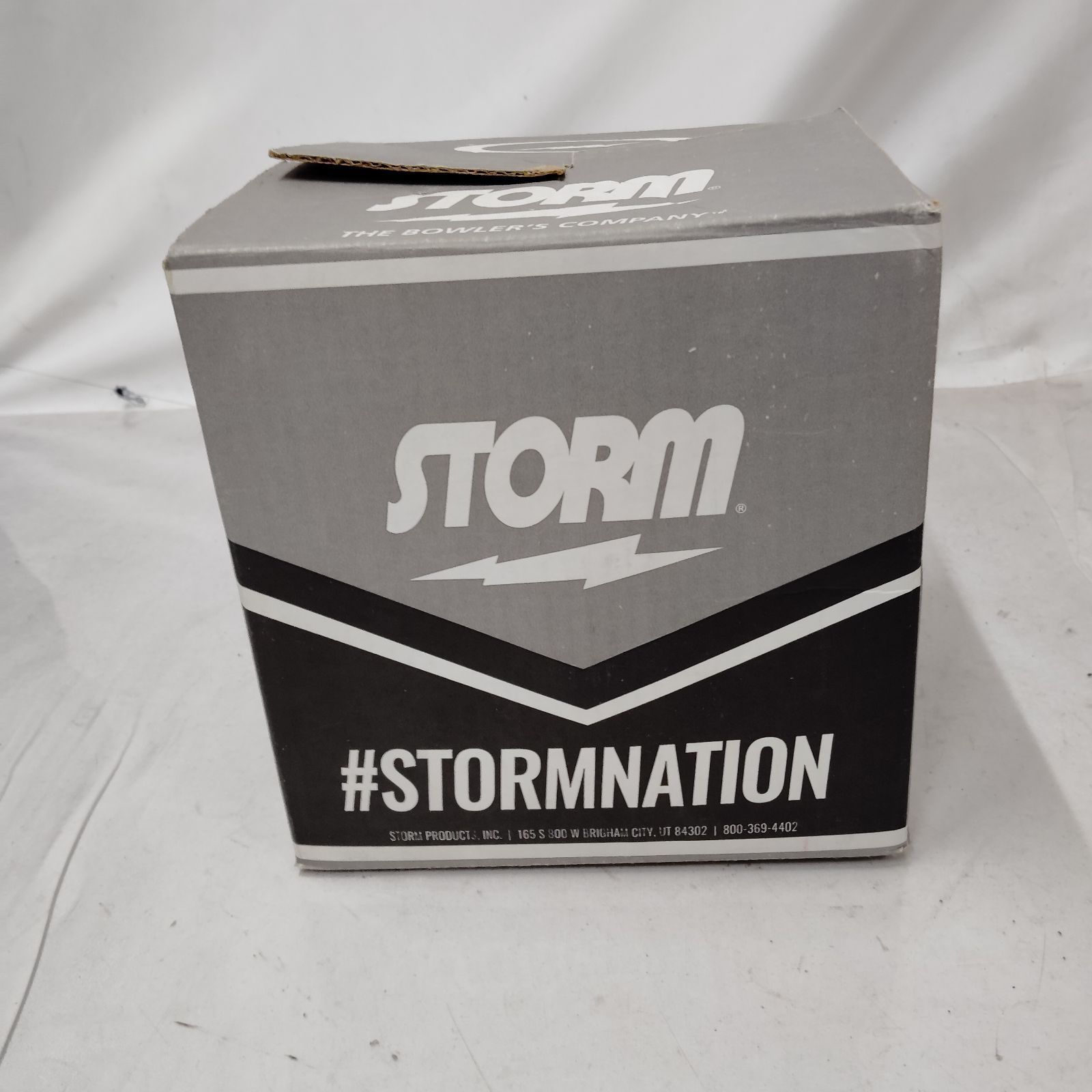 ☆STORM（ストーム） AXIOM 15ポンド ボウリングボール／中〜上級者