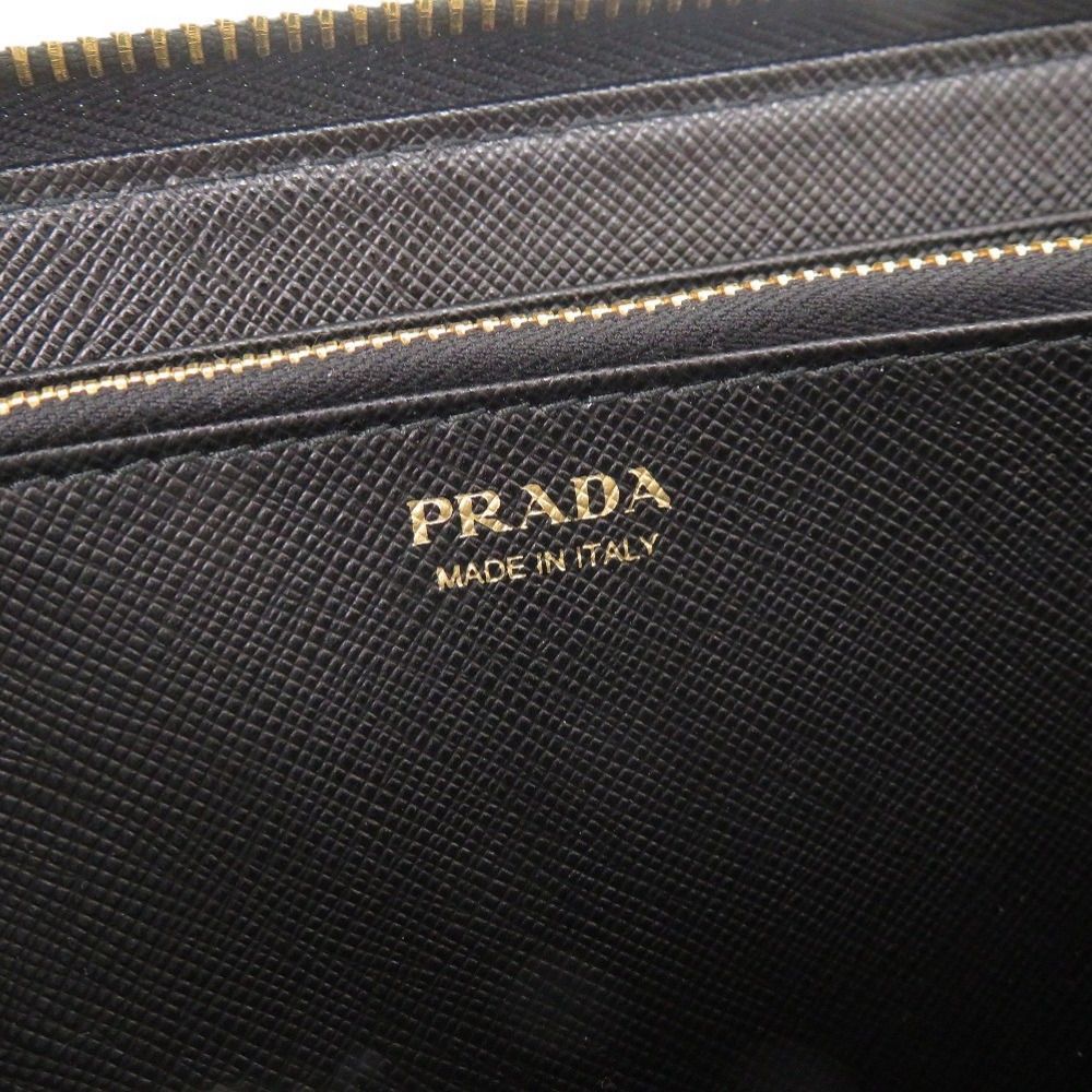 ブラック ラウンドファスナー