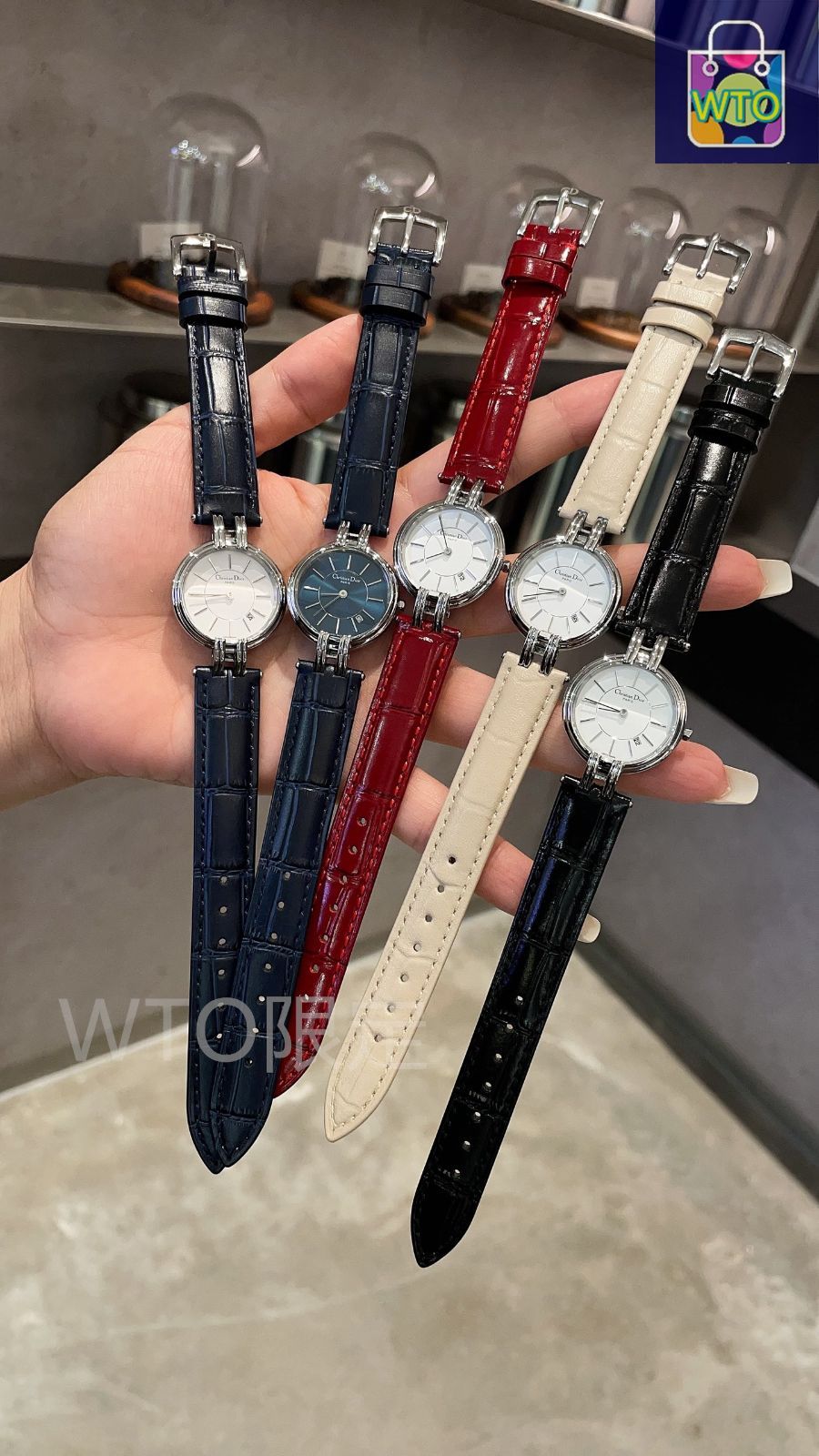 今日 Dior ディオールカボチャ浮き彫りシリーズ 裏蓋にカボチャ馬車彫刻