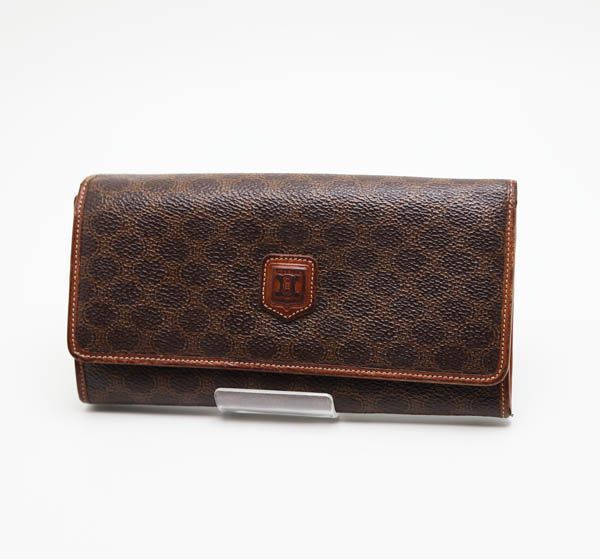 美品　セリーヌ　長財布　マカダム柄　ブラウン　レザー　スナップボタン セリーヌ 長財布 マカダム柄 ブラウン レザー スナップボタン