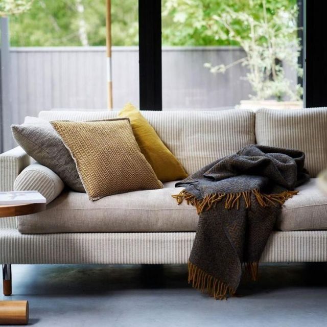 KLIPPAN クリッパン ウールスロー ZIGZAG ジグザグ ダークブラウン ブランケット ひざ掛け 北欧 ビルギッタ B ビョルク シンプル インテリア