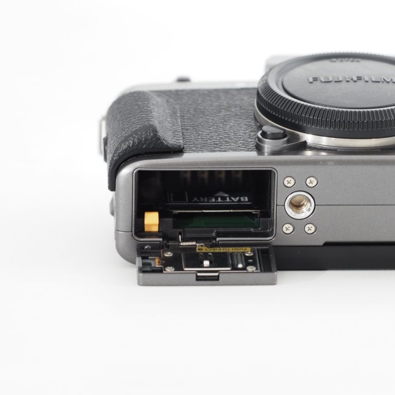 ボディ ダークシルバー