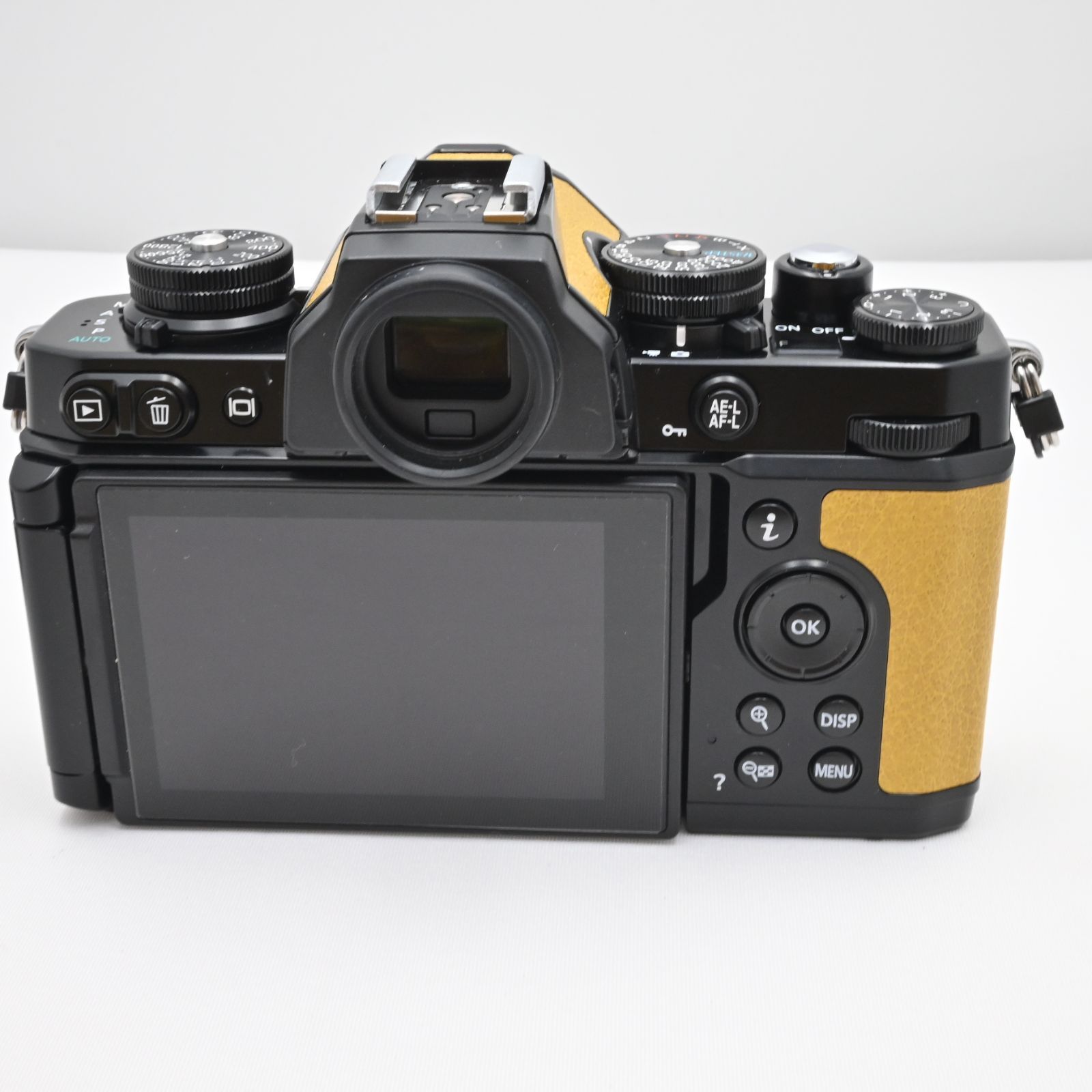 ショット数『1962』Nikon　Zfc ブラック　プレミアムエクステリア ショット数『1962』Nikon Zfc ブラック プレミアムエクステリア ニコン