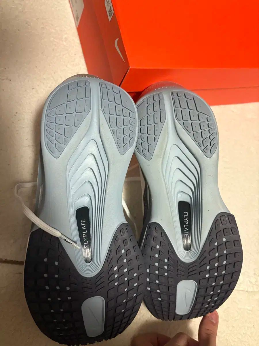 ナイキ ズームフライ6 265サイズ