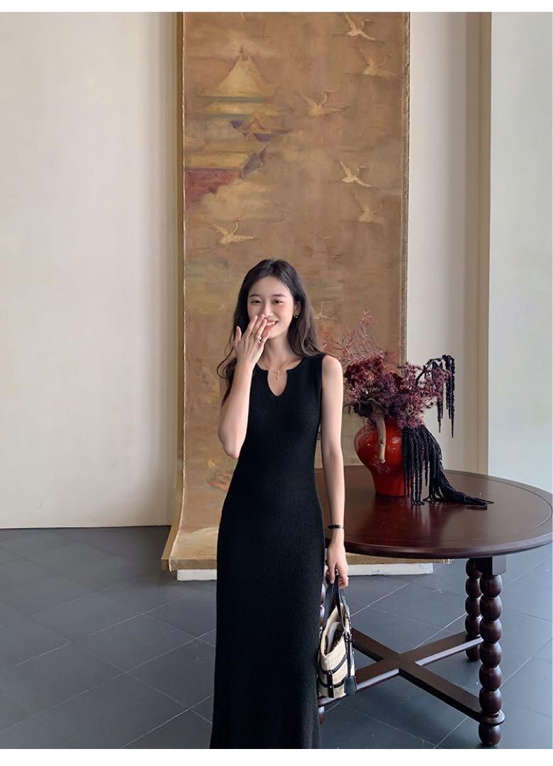 ノースリーブニットワンピース