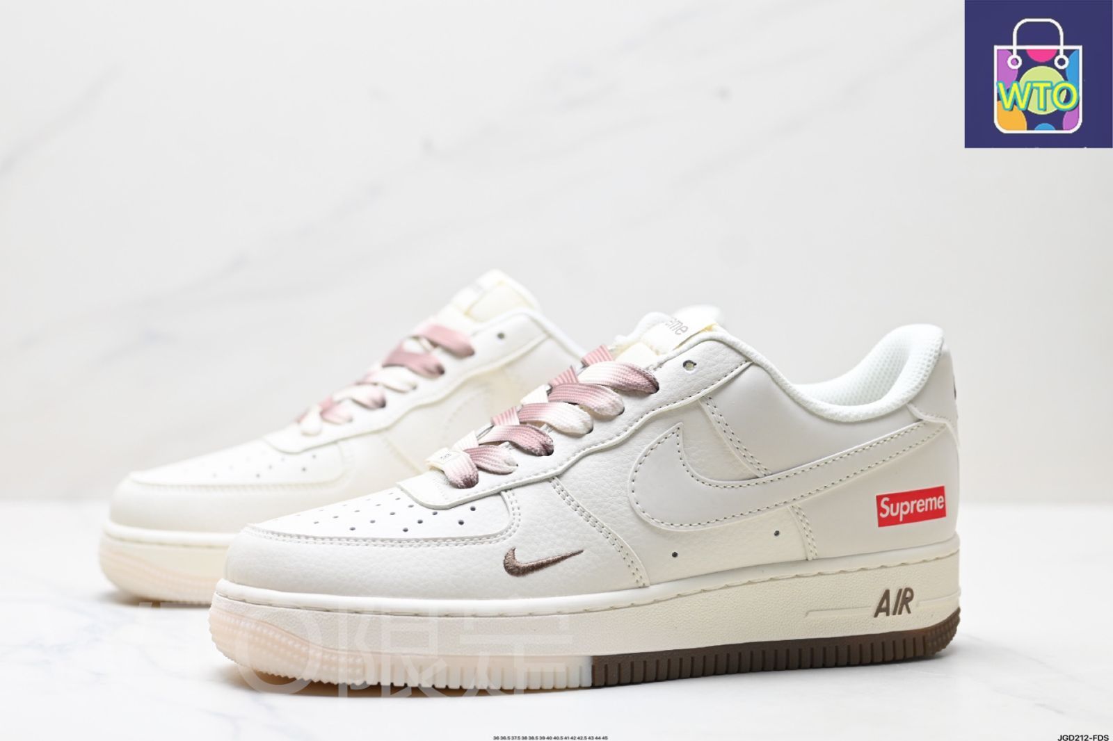 NIKE AIR FORCE 1 '07 LV8 / ナイキ エア フォース 1 '07 LV8