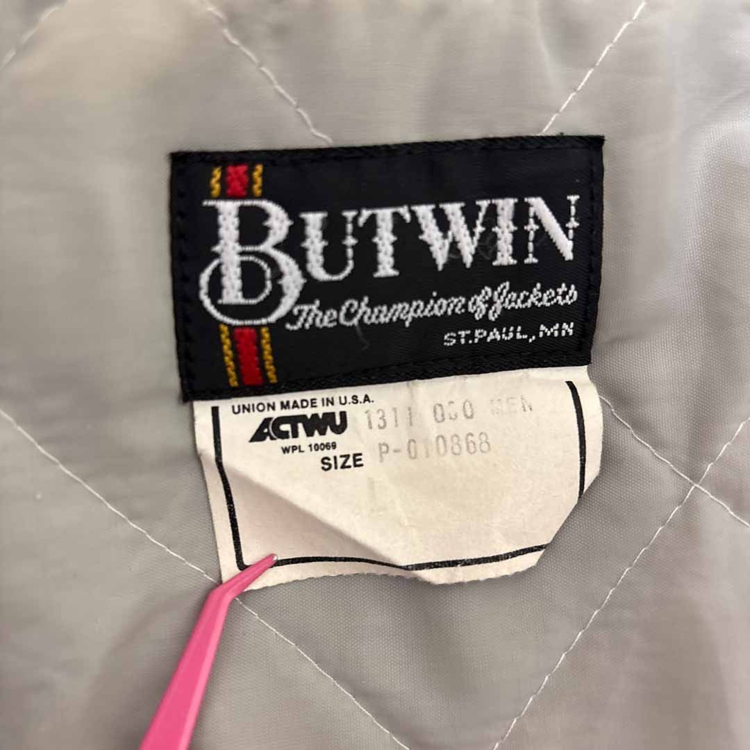 BUTWIN 80s ビンテージ フルデコ ワニ スタジャン レザー USA製 BUTWINの80sのアメリカ製のスタジャン手に入れました