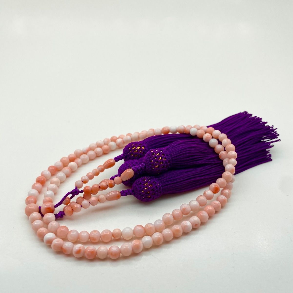 大 品 念珠 数珠 ピンク珊瑚 121 本連 生絹 八宗用 無染色 男女共用 珊瑚の雫