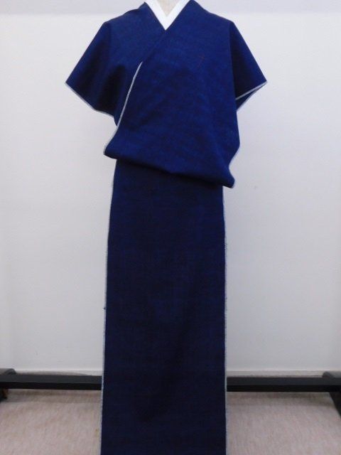 平和屋着物●本塩沢　110亀甲　縞　黒地　正絹　逸品　CAAU2057yc 平和屋着物○本塩沢 110亀甲 縞 黒地 正絹 逸品 CAAU2057yc