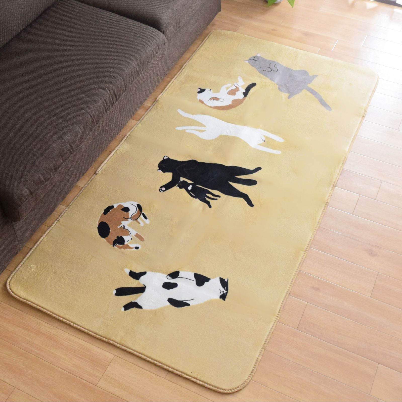 プリント フランネル ラグ マット 約185×185cm ベージュ キャッツ猫柄 Amazon｜StorePocket ラグ 洗える ラグマット カーペット 猫 約