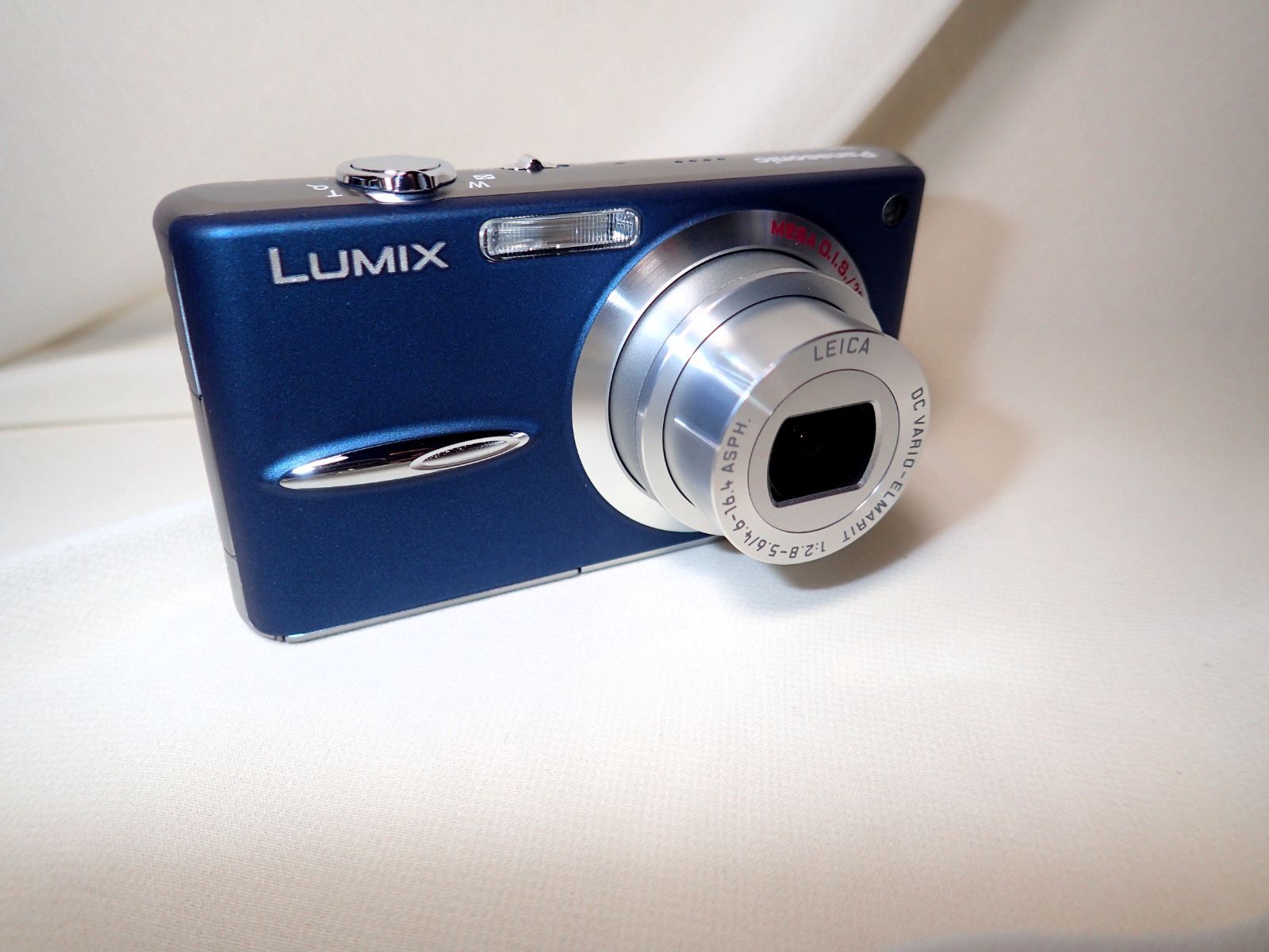 Panasonic Lumix DMC-FX30 青 コンデジ Panasonic Lumix DMC-FX30 Digital Camera (Blue) DMCFX30A B&H