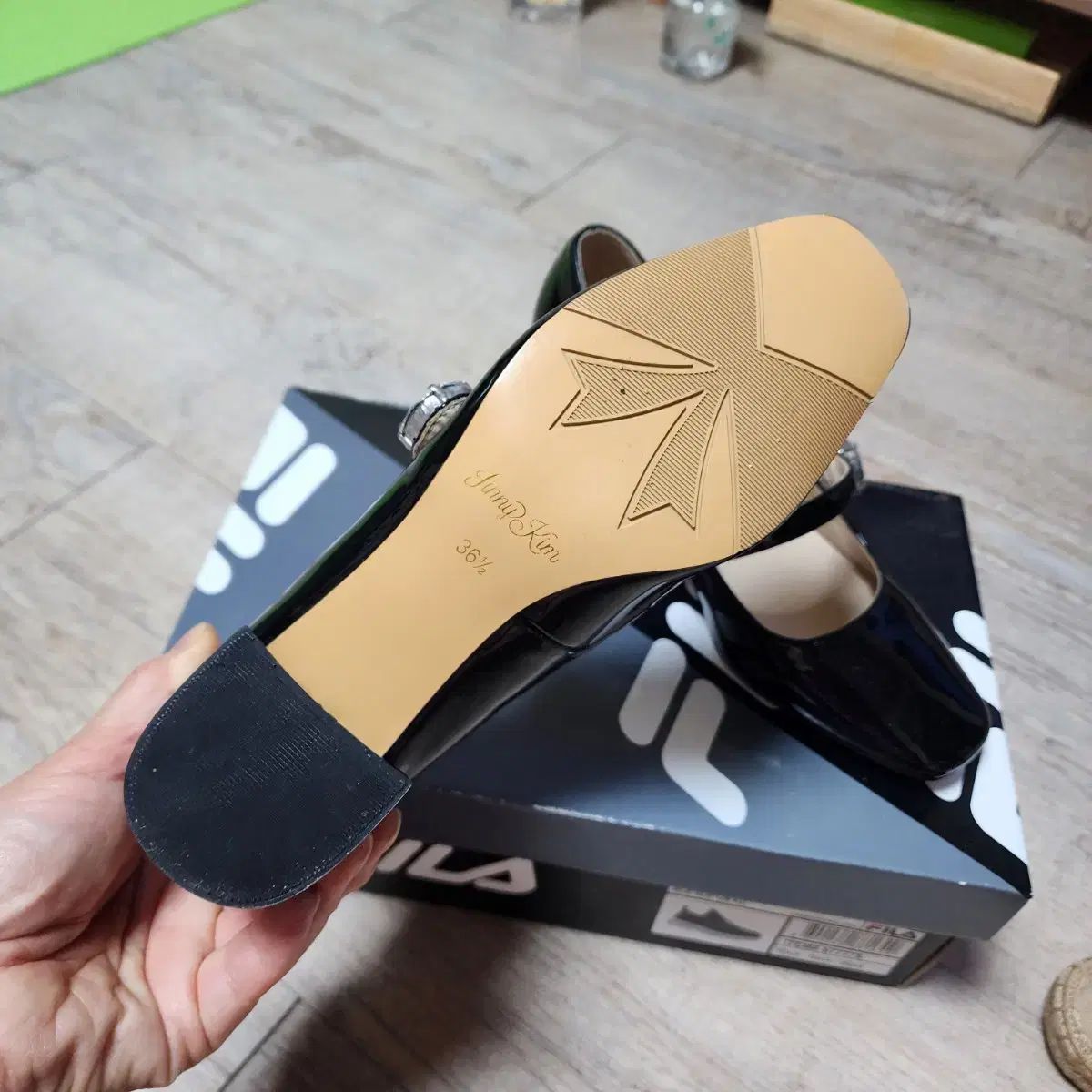 【新作】Jinny Kim ★ 新作 韓国大人気パンプス NEW J PUMPS 新作】Jinny Kim ☆ 新作 韓国大人気パンプス NEW J PUMPS