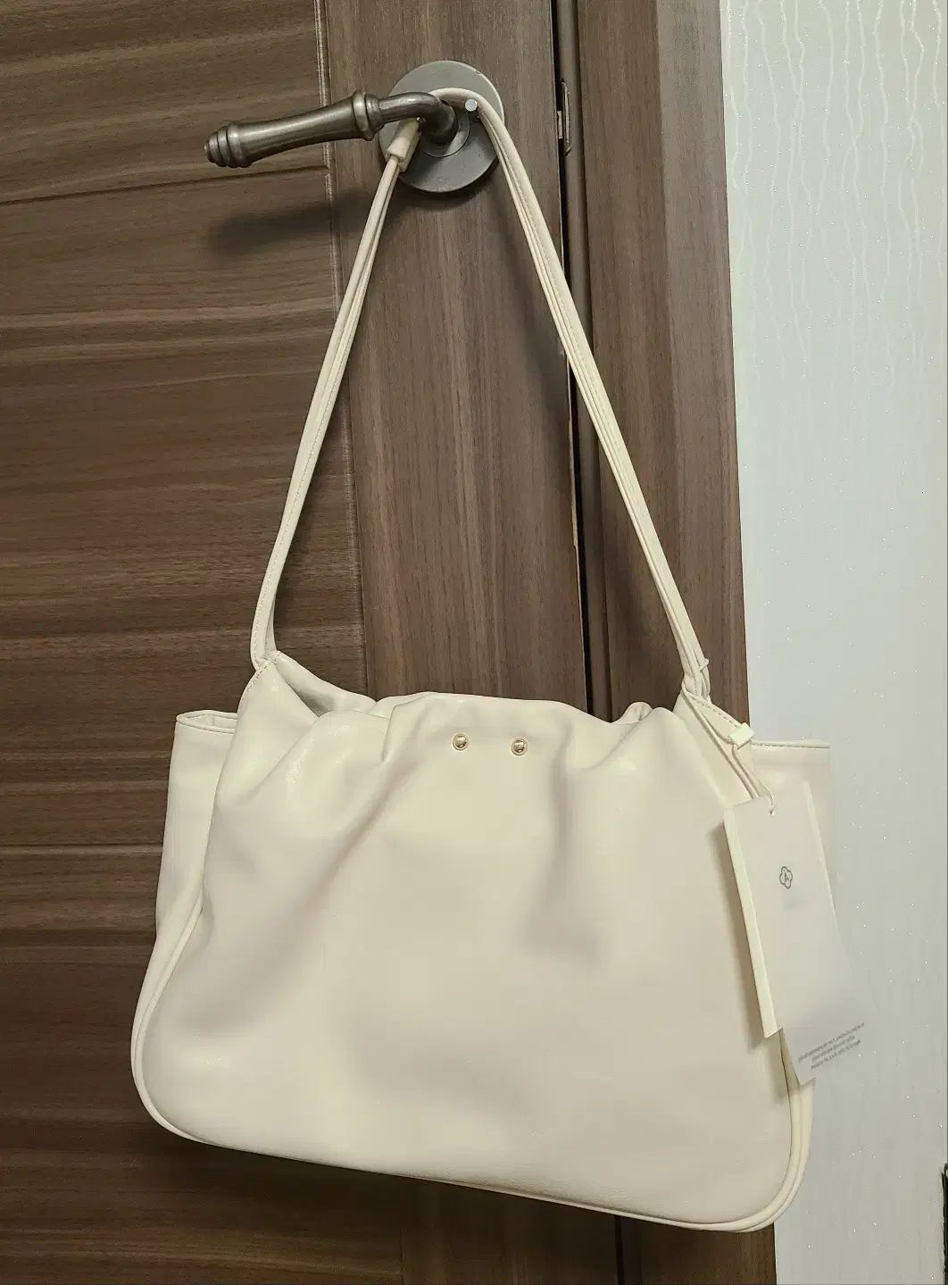 ●ANEDIT●SHIRRING EAZY OPEN HOBO BAG 2色 ショルダーバッグ ANEDIT (未編集) Shirring Eazy Open Hobo Bag - メルカリ