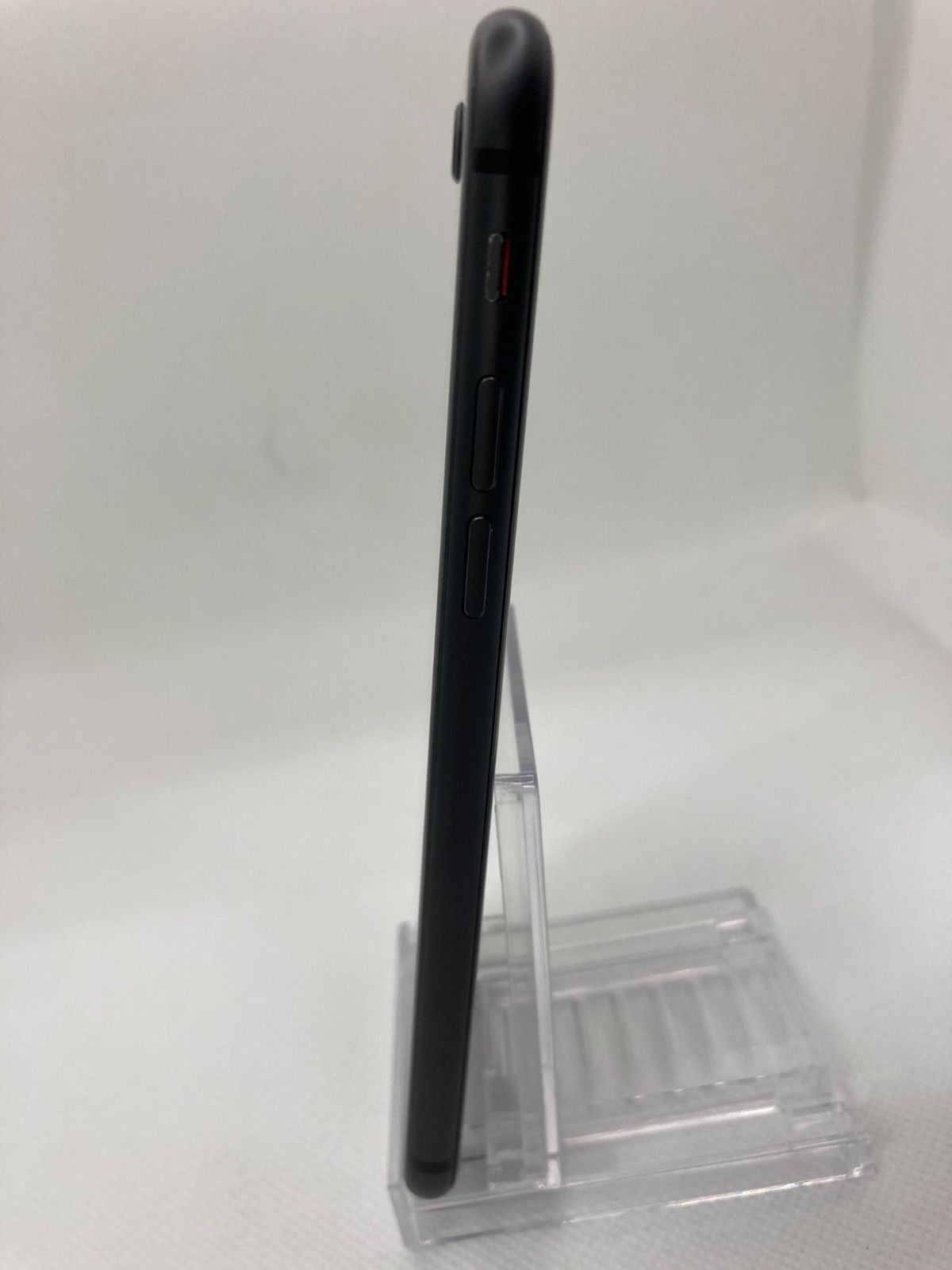 ☆iPhone8 (中古品) ☆ ジャンク SIMロック解除済み 64GB 1270 - メルカリ