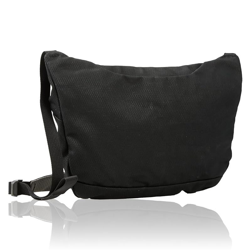 マックパック サコッシュ ショルダーバッグ 斜め掛けバッグTrek Shoulder S トレックショルダーS 登山 トレッキング キャンプ ハイキング MM82401 ブラック 1