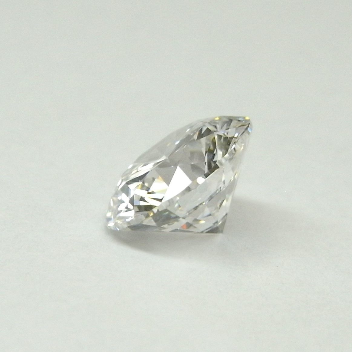 新品：Dカラー 2.04ct ラボグロウン ダイヤモンド ルース （IGI鑑定書付き） - メルカリ