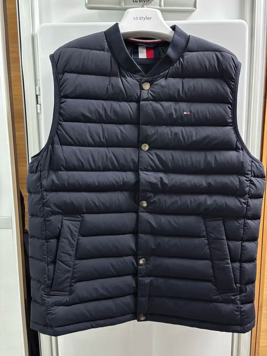 ほぼ Tommy Hilfiger トミーヒルフィガー ネイビー ダウンジャケット ベスト L 100
