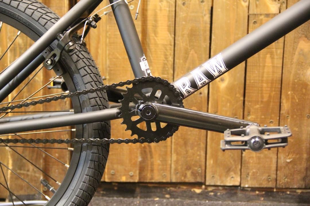 ジャイロ付きBMX STREET DURCUS ONE RAW 20.7 BLK