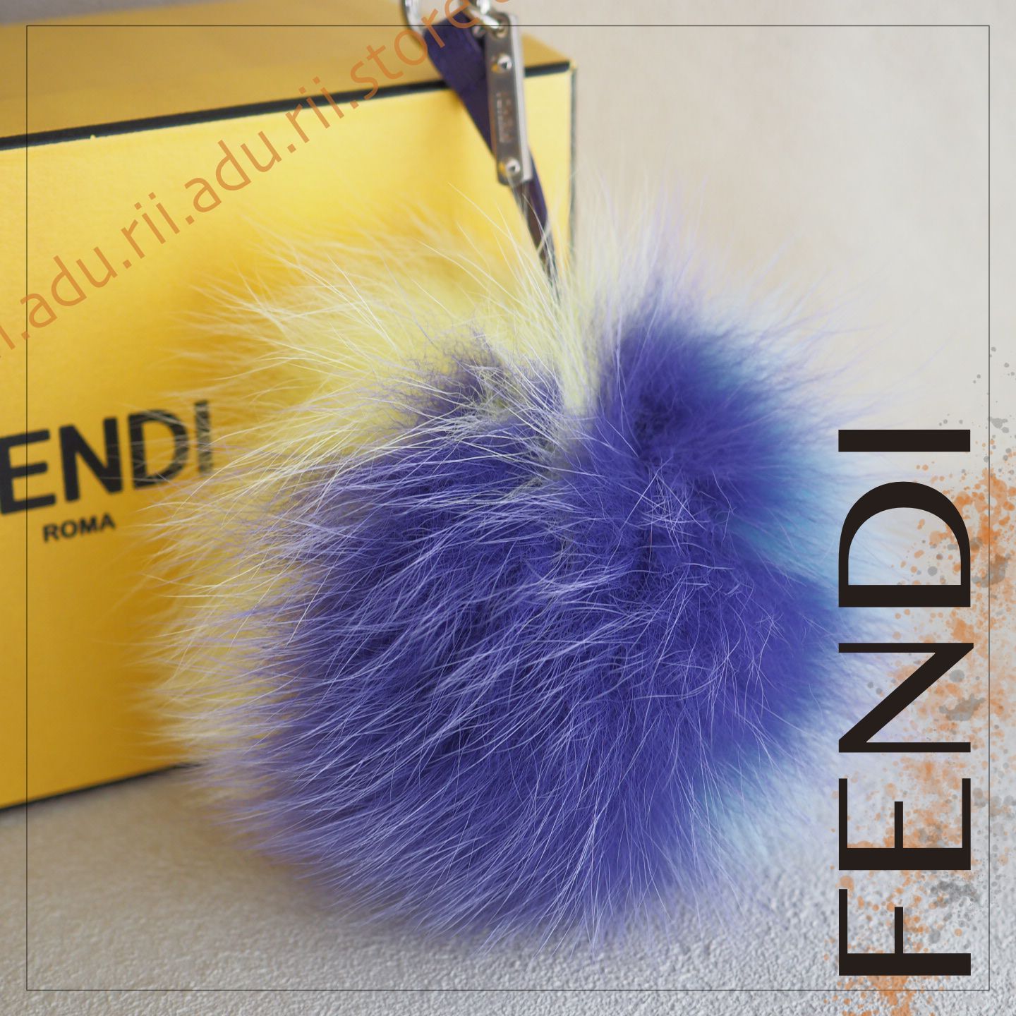 フェンディ FENDI ポンポン チャーム キーホルダー トリコロール