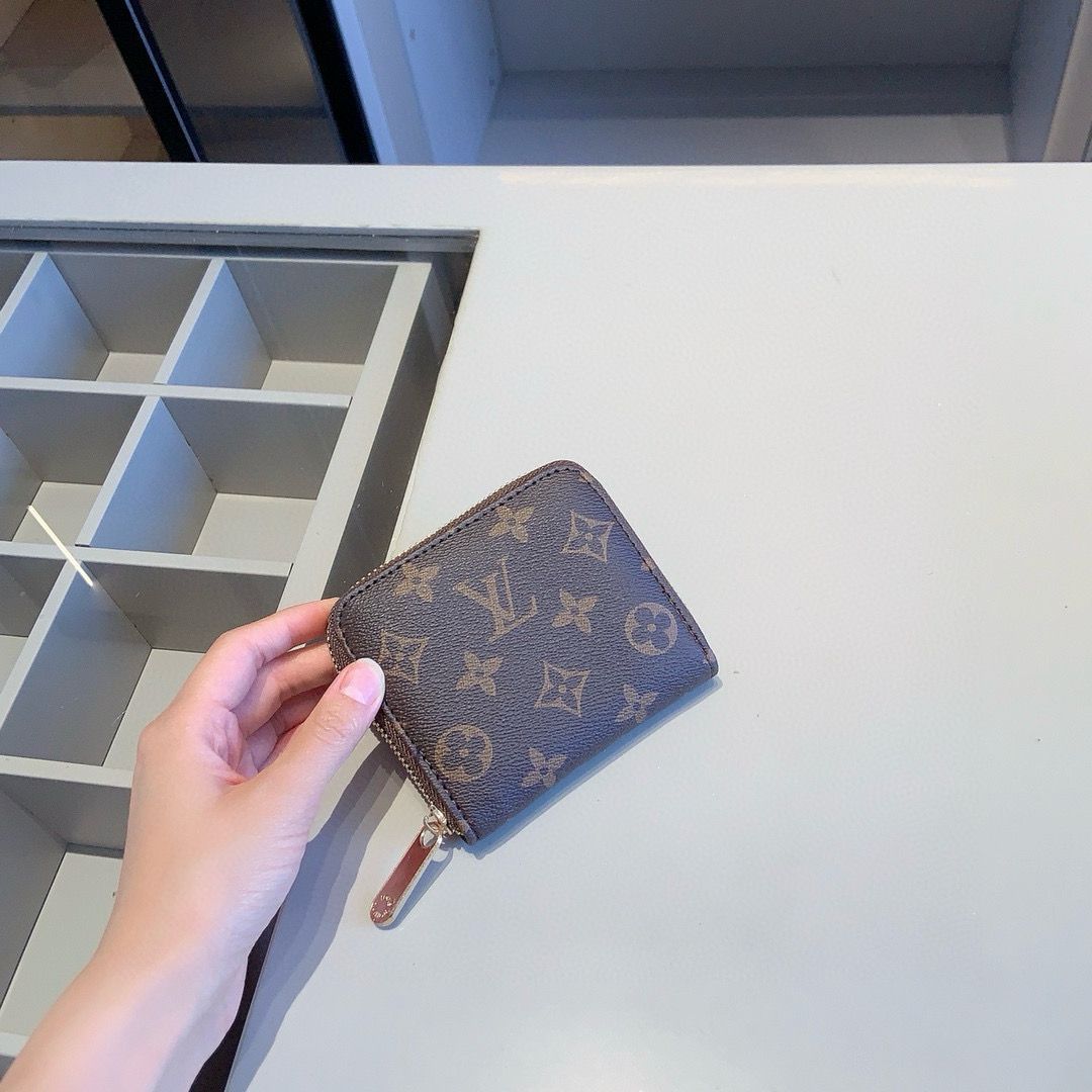 クロワッサンバッグ LV
