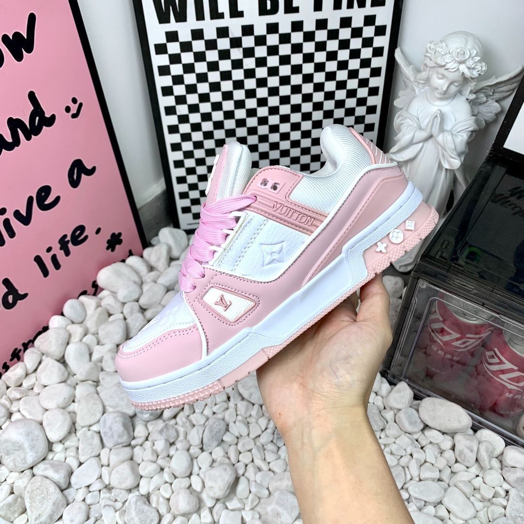 【この春はピンク気分】LOUIS VUITTON★Trainer スニーカー LOUIS VUITTON Trainer レザーカジュアルロートップファッション