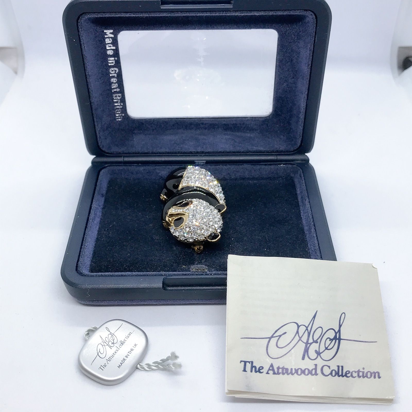 THE attwood collection ブローチ - メルカリ