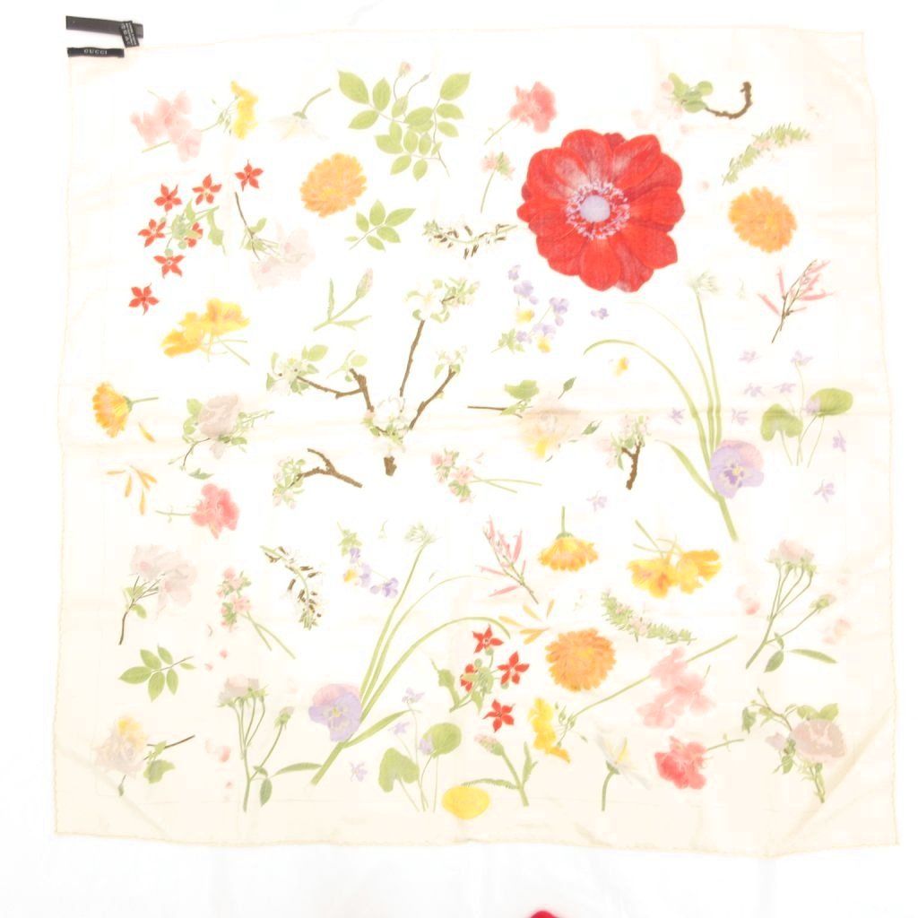 グッチ GUCCI スカーフ 絹 シルク 花柄 クリームカラー /UO □GY18  