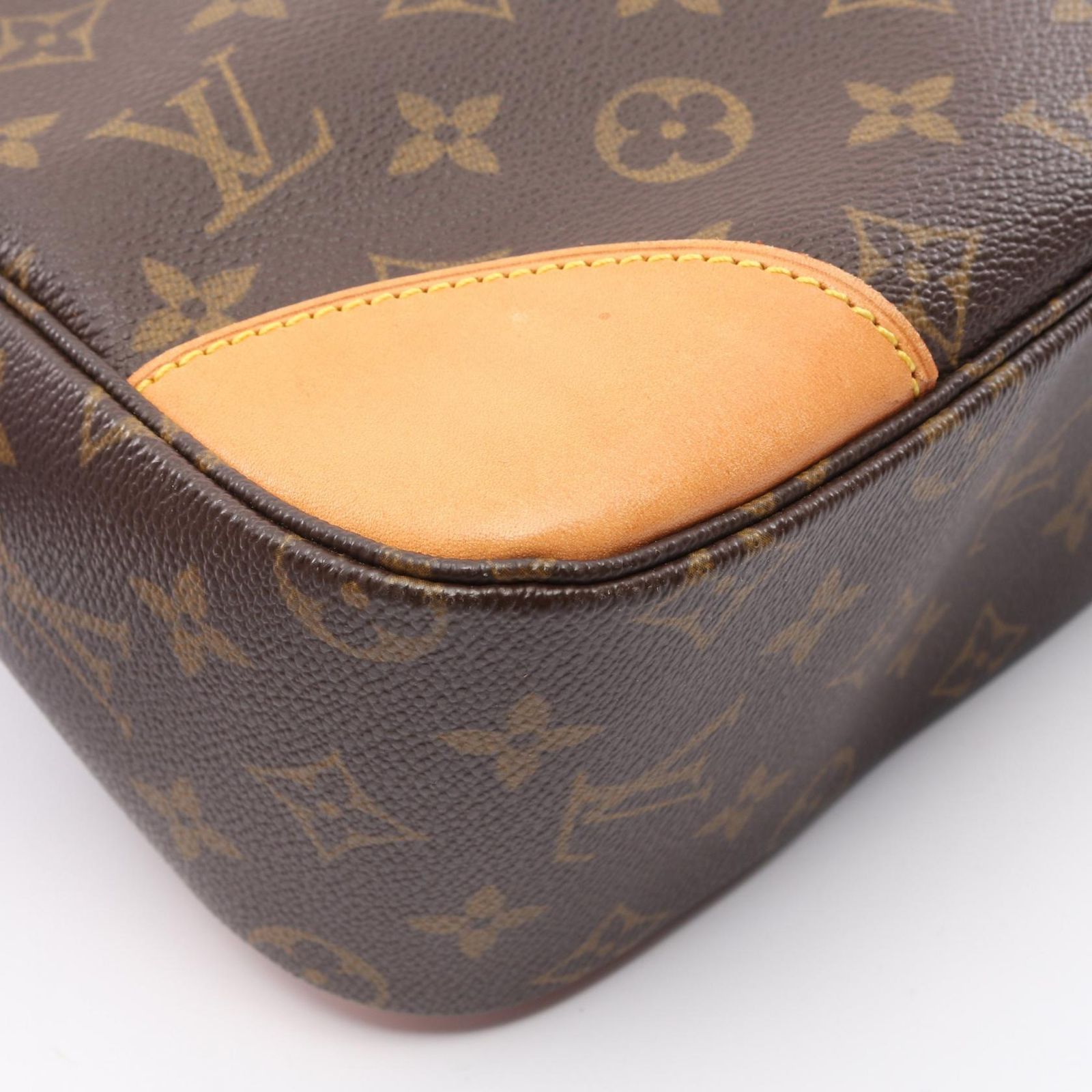 VUITTON