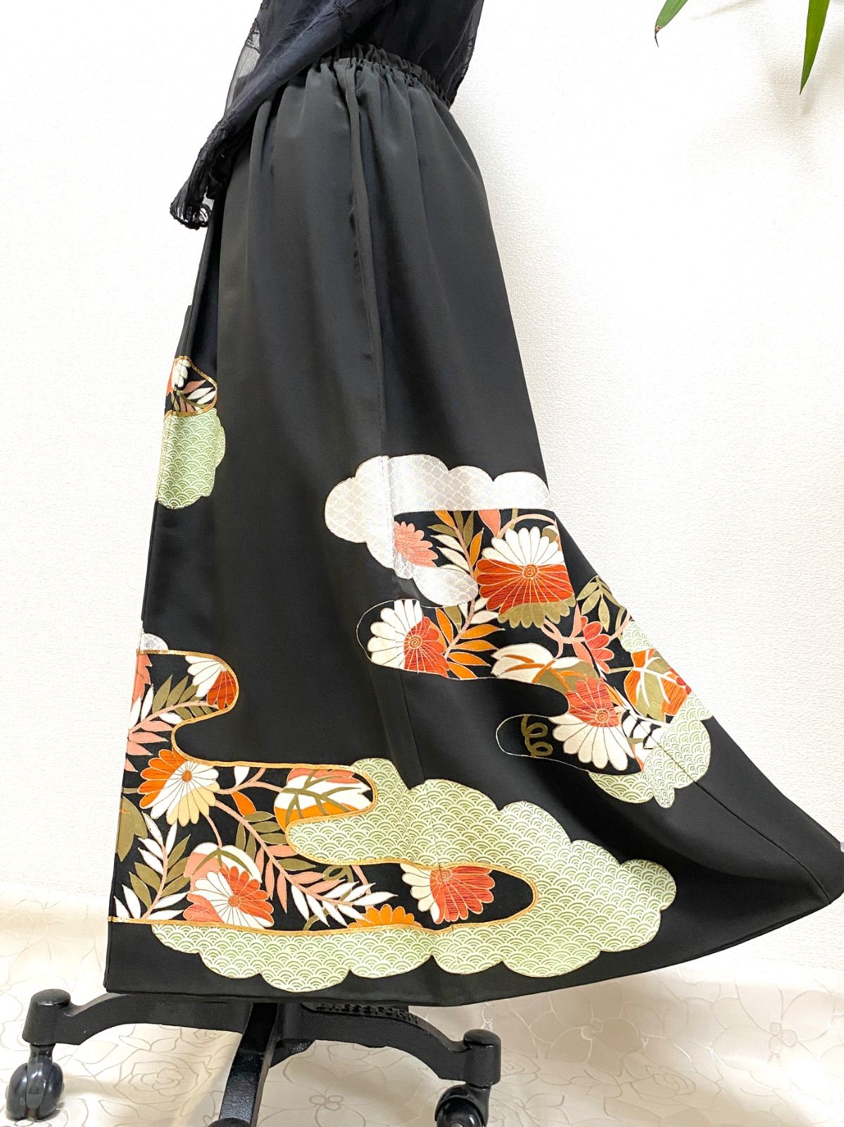 大人可愛いセレブ着物スカートフリーサイズ1点物黒留袖着物リメイクウエストゴムロングスカートフリーサイズ送料込みハンドメイドNO.5782