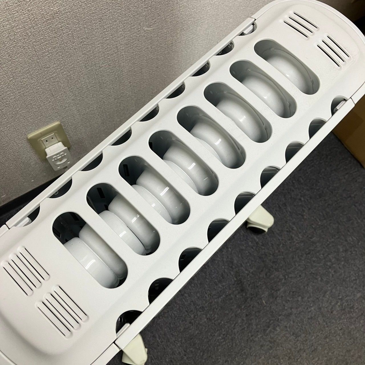 De'Longhi デロンギ オイルヒーター ユニカルド RHJ65L0915