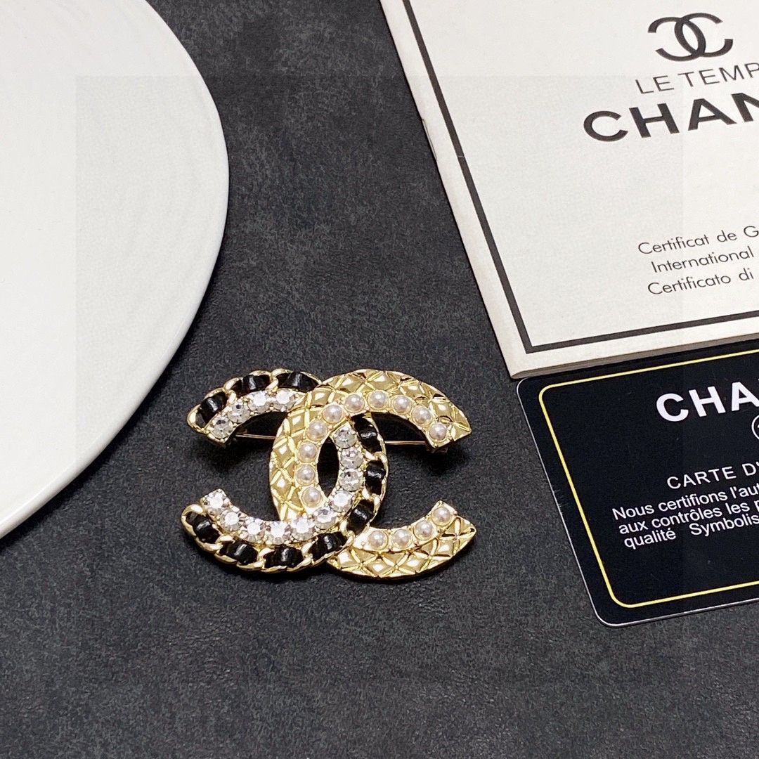 CHANEL 専売店新入荷