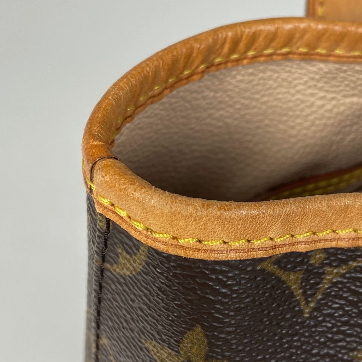 ジャンク品】ルイ・ヴィトン Louis Vuitton バケット GM ショルダー 