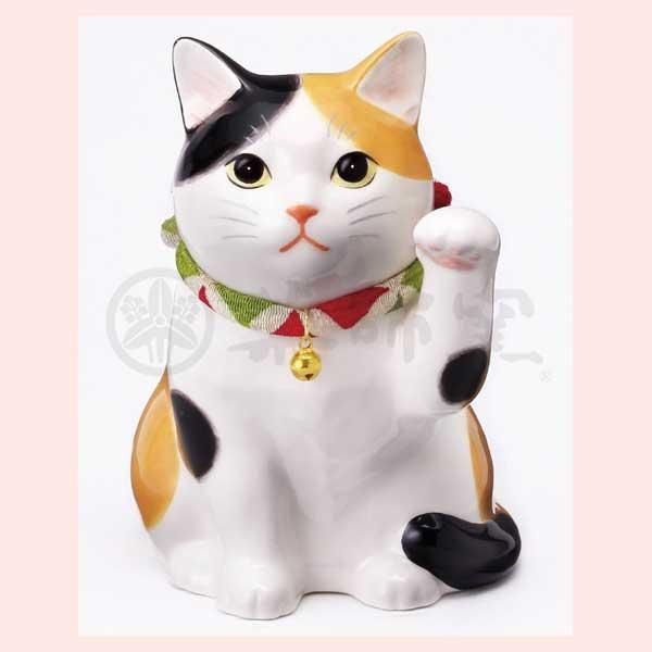 うちの招き猫(みけ) 置物 7876 ※陶器,まねき猫,縁起物,和,民芸品,工芸品,日本,レトロモダン,かわいい,可愛い,キャット,ねこ,置物 ,リアルな,ペット,高級感,三毛猫 - メルカリ うちの招き猫(みけ) 置物 7876 ※陶器,まねき猫,縁起物,和,民芸品,工芸品,日本,レトロモダン,かわいい,可愛い,キャット,ねこ,置物 ,リアルな,ペット,高級感,三毛猫 - メルカリ