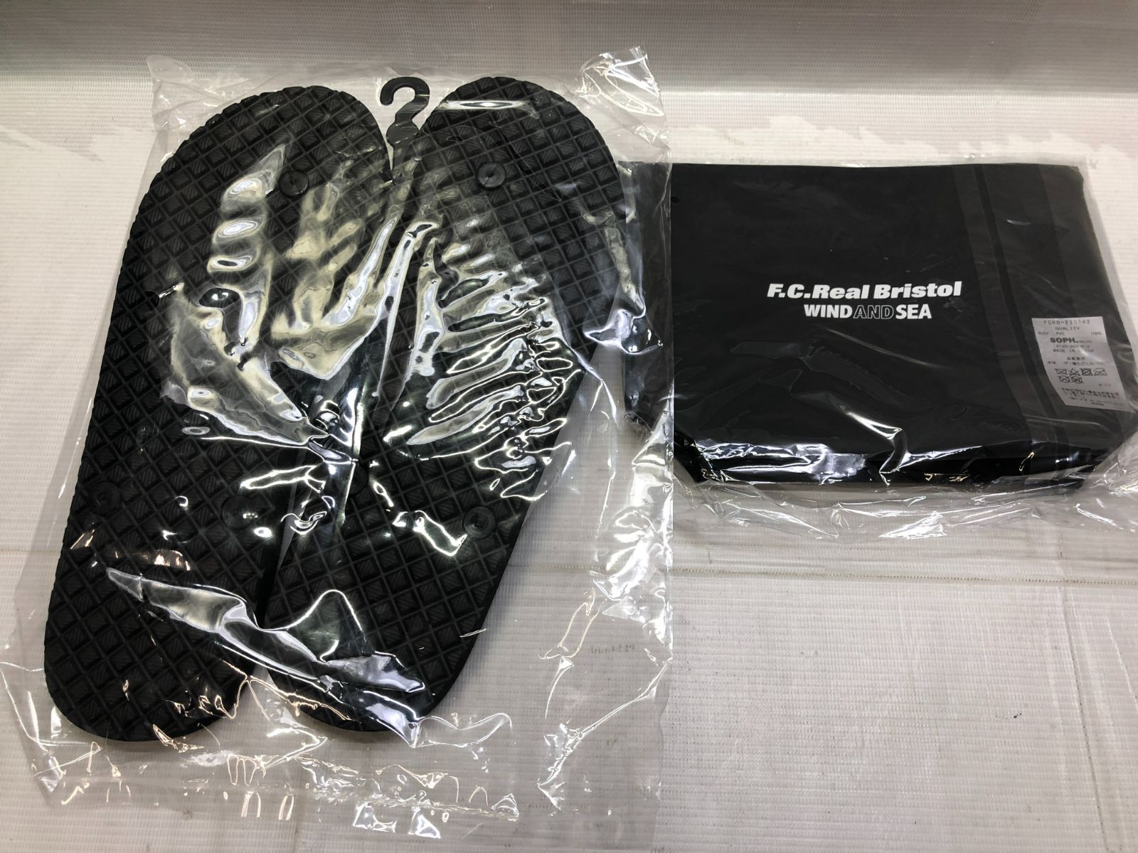 ☆未使用品☆ F.C.Real Bristol × WIND AND SEA TEAM RECOVERY PACK