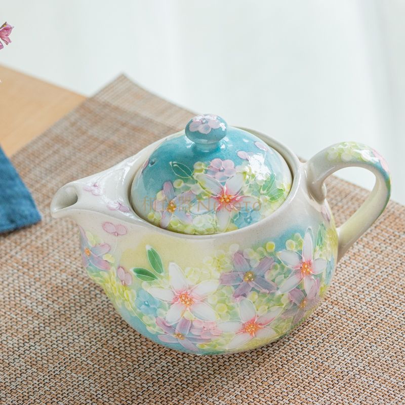 新品ゆずりは工房 瀬戸焼手描き 薄紅花景色 丸ポット コーヒー