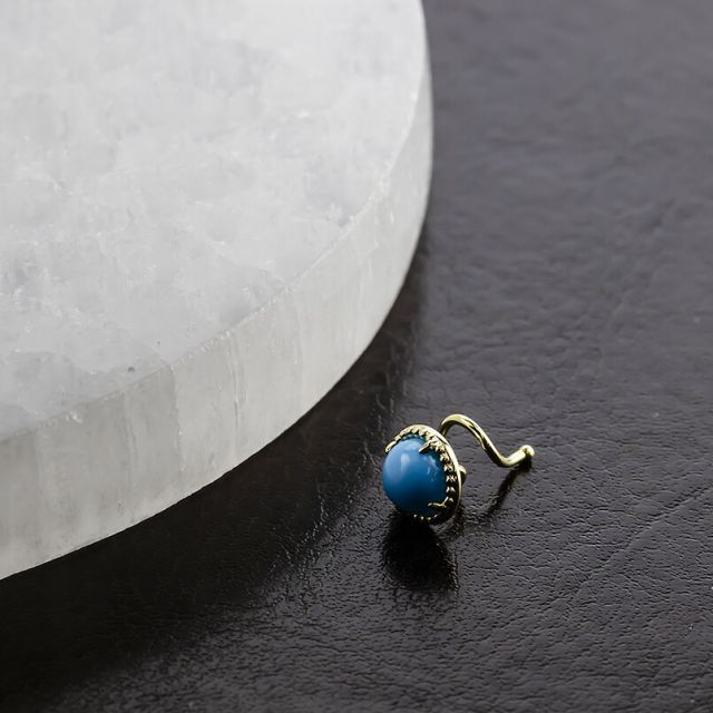 ピアス