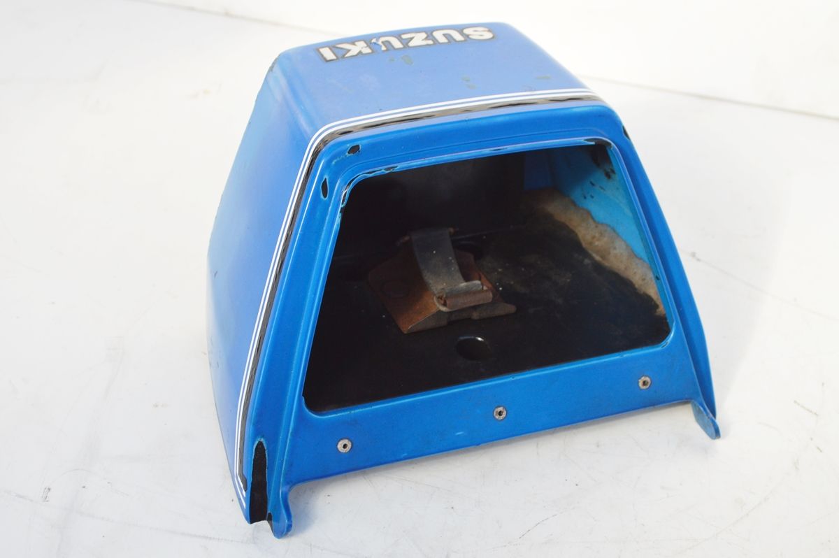 SUZUKI RG250E / X7スズキ テールカウル 中古品 当時物 純正品