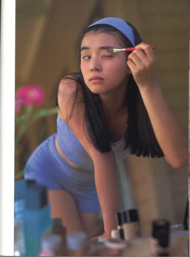 石田ゆり子 石田ゆり子写真集 Yuriko's Notebook - メルカリ