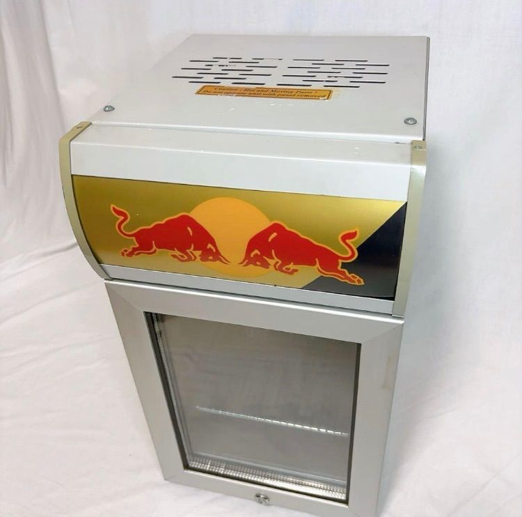 Red Bull LEDレッドブル冷蔵庫 限定レア非売品 限定カラー - メルカリ