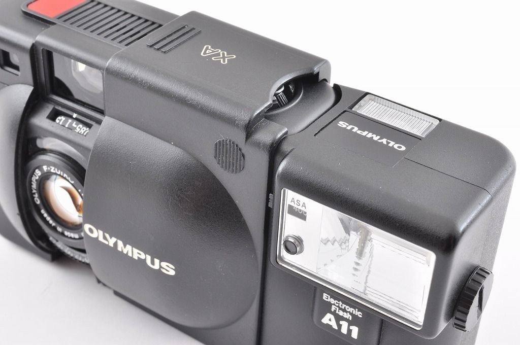 コンパクトフィルムカメラ