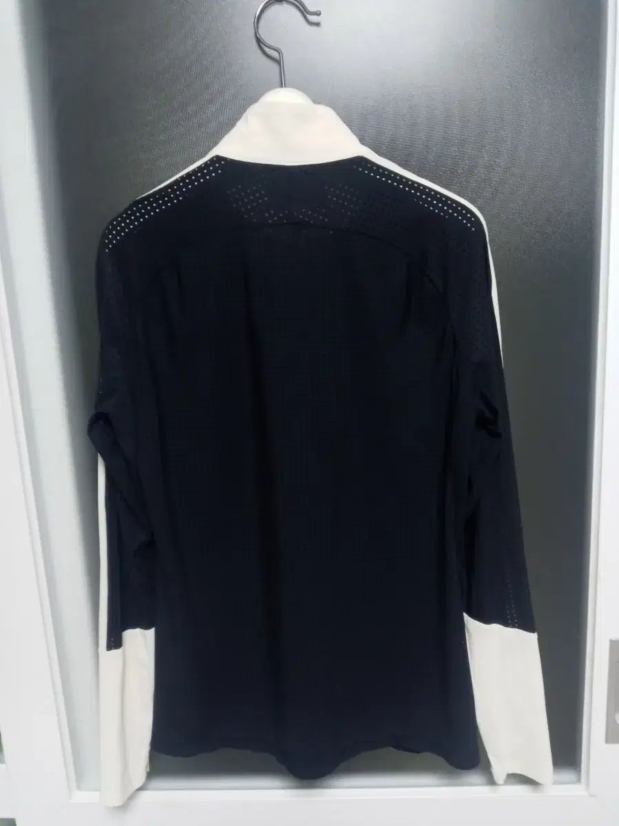 Titleist タイトリスト ゴルフウェア 長袖 ブラック ホワイト WHITEMONARCHHOTEL_COM