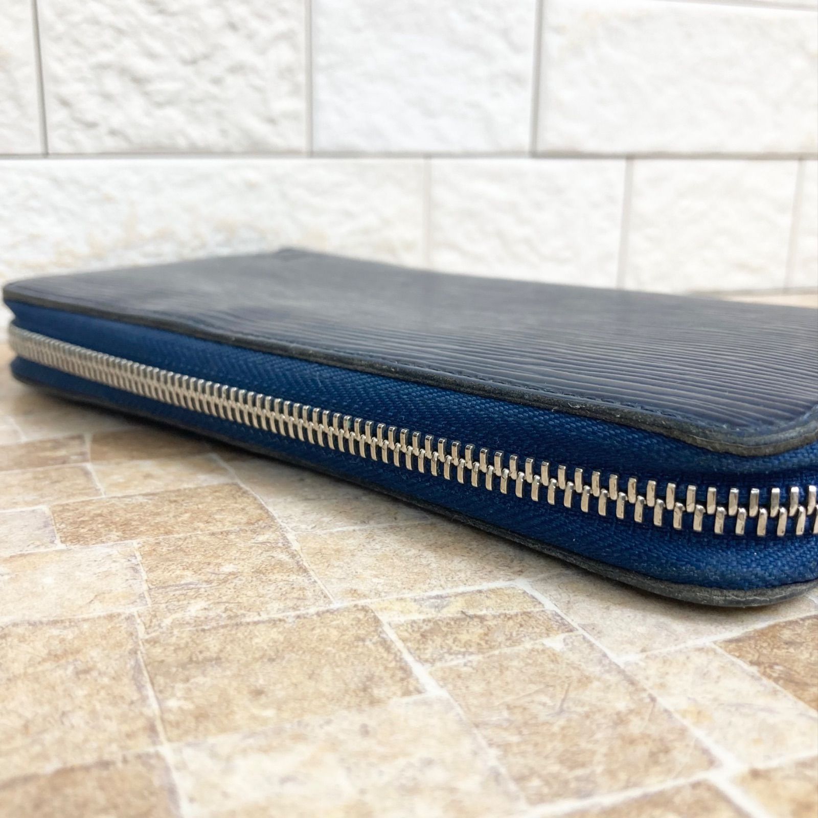 LOUIS VUITTON エピ 長財布 ネイビー 希少カラー】LOUIS VUITTON ルイ