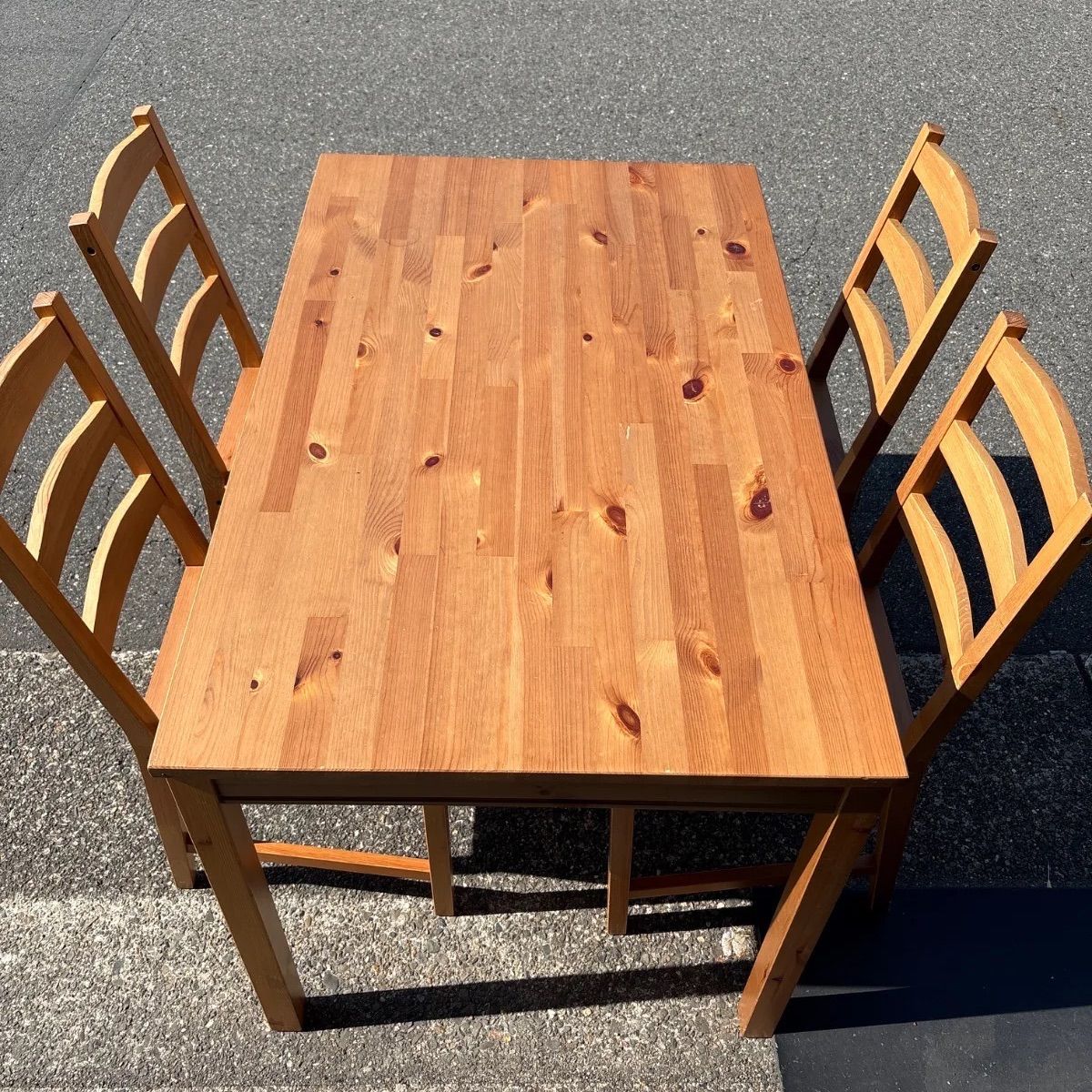 【引き取り希望】IKEA ダイニングテーブル　イス4脚セット　ヨックモック 🪑IKEA/イケア ヨックモックテーブル、イス4脚セット】廃盤商品