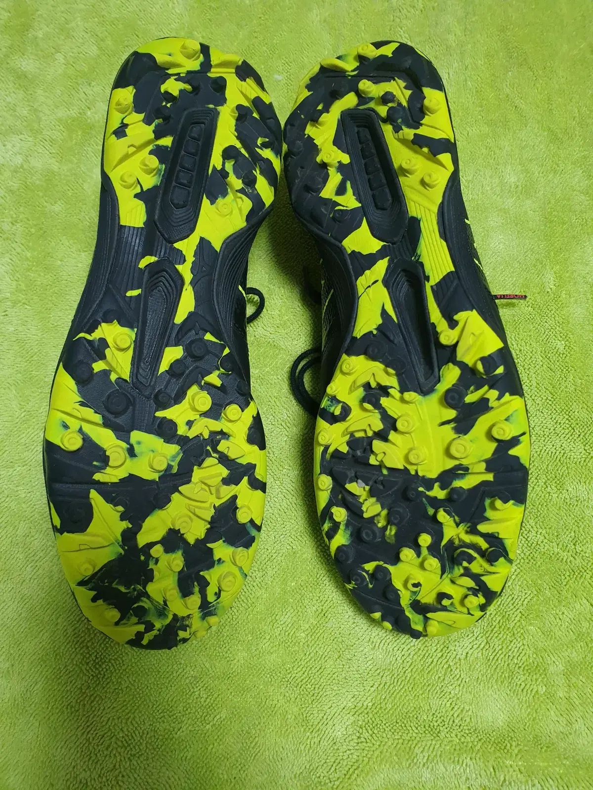 限定販売 サッカーシューズ 高品質 mizuno ミズノ ジャパン モレリア ネオ サラ ベータ JP265 1 スプレー用 緊急大幅値下げ！