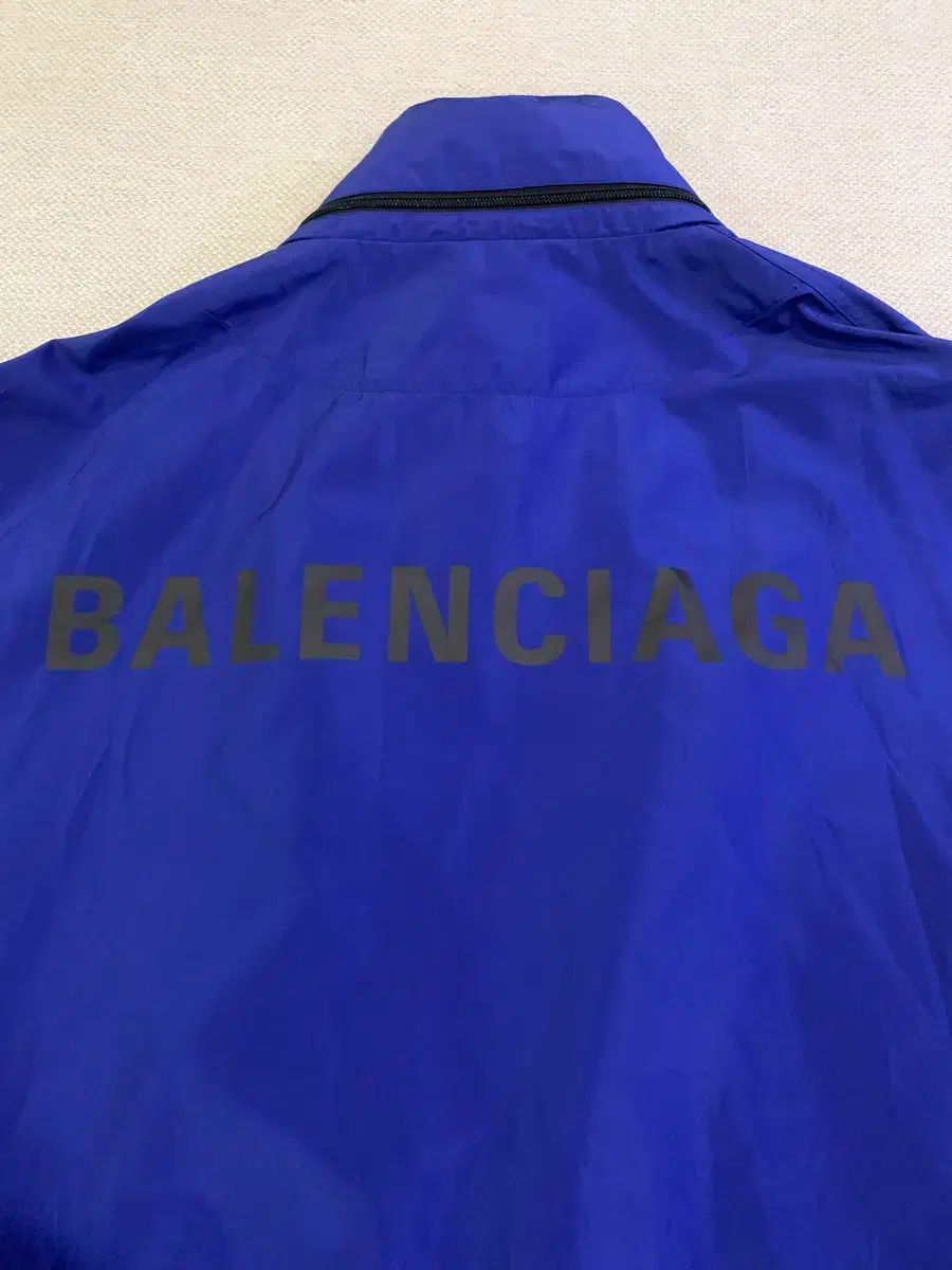 BALENCIAGA バレンシアガ バックロゴ ウインドブレーカー 青 48