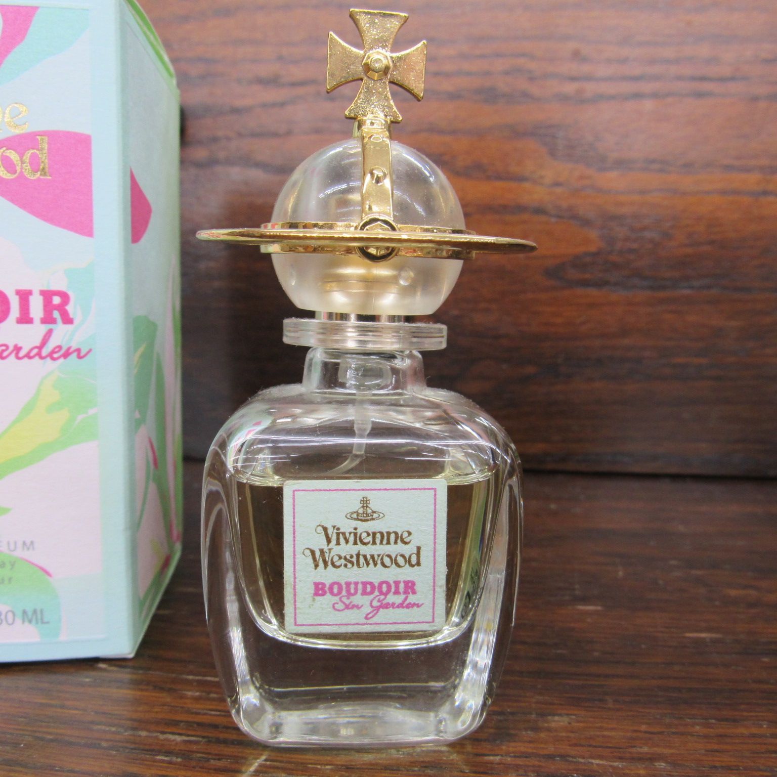 【シュウ様専用】ヴィヴィアンウエストウッド ブドワール シンガーデン 30ml ヴィヴィアンウエストウッド◇ブドワール シンガーデン オード